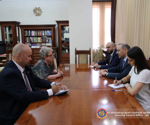 ԱԽ քարտուղար Արմեն Գրիգորյանն ընդունել է ԵՄ դեսպան Անդրեա Վիկտորինին