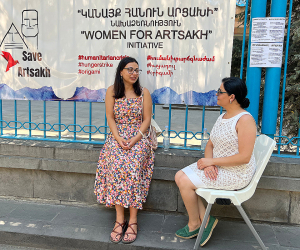 «Հնարավոր չէ նստել տանը, երբ հայրենիքդ վտանգի մեջ է». ՄԱԿ-ի գրասենյակի առջև հացադուլը  շարունակվում է
