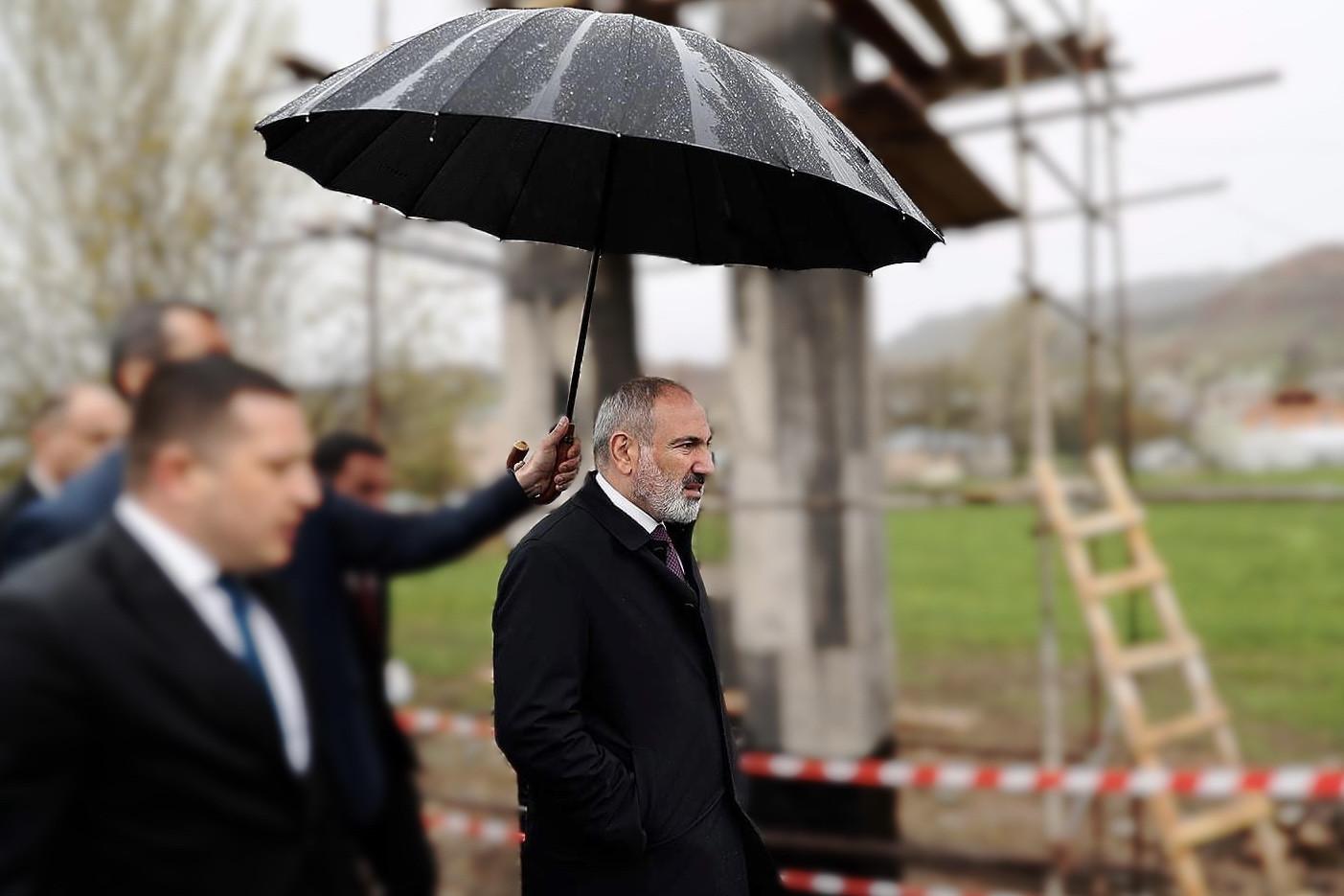 Woman Faces Five Years in Jail for Throwing Umbrella at Pashinyan