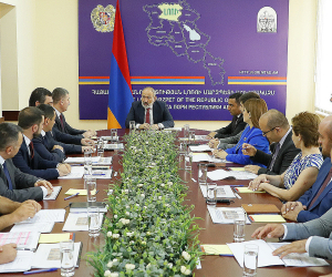 Վարչապետին են ներկայացրել Լոռու մարզպետի աշխատակազմի 2022թ. աշխատանքային գործունեության հաշվետվությունն ու ընթացիկ ծրագրերը
