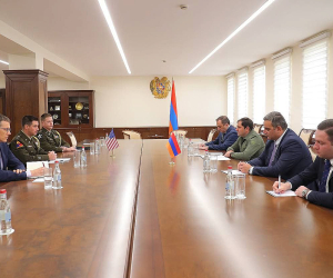 Armenian Defense Minister, U.S. Embassy Officials Discuss Defense Cooperation