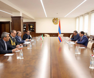 Պաշտպանության նախարարն ընդունել է Հայաստանում Իրանի նորանշանակ դեսպանին