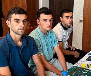 Азербайджан вернул Армении трех армянских студентов
