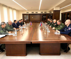 Սուրեն Պապիկյանն ընդունել է ՌԴ ցամաքային զորքերի գլխավոր հրամանատարին