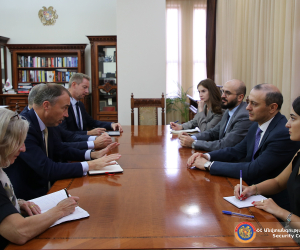 ԱԽ քարտուղար Արմեն Գրիգորյանն ընդունել է Տոյվո Կլաարին