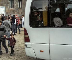 100,000 Flee Artsakh for Armenia