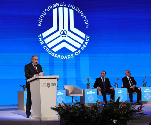 Pashinyan Calls for Regional Peace, Open Borders at Tbilisi Silk Road Forum