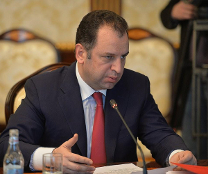 Հեռակա քրեական վարույթ՝ Պաշտպանության նախկին նախարար Վիգեն Սարգսյանի նկատմամբ