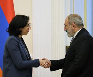 Փաշինյանն ընդունել է Ֆրանսիայի մշակույթի նախարար Ռիմա Աբդուլ Մալակին