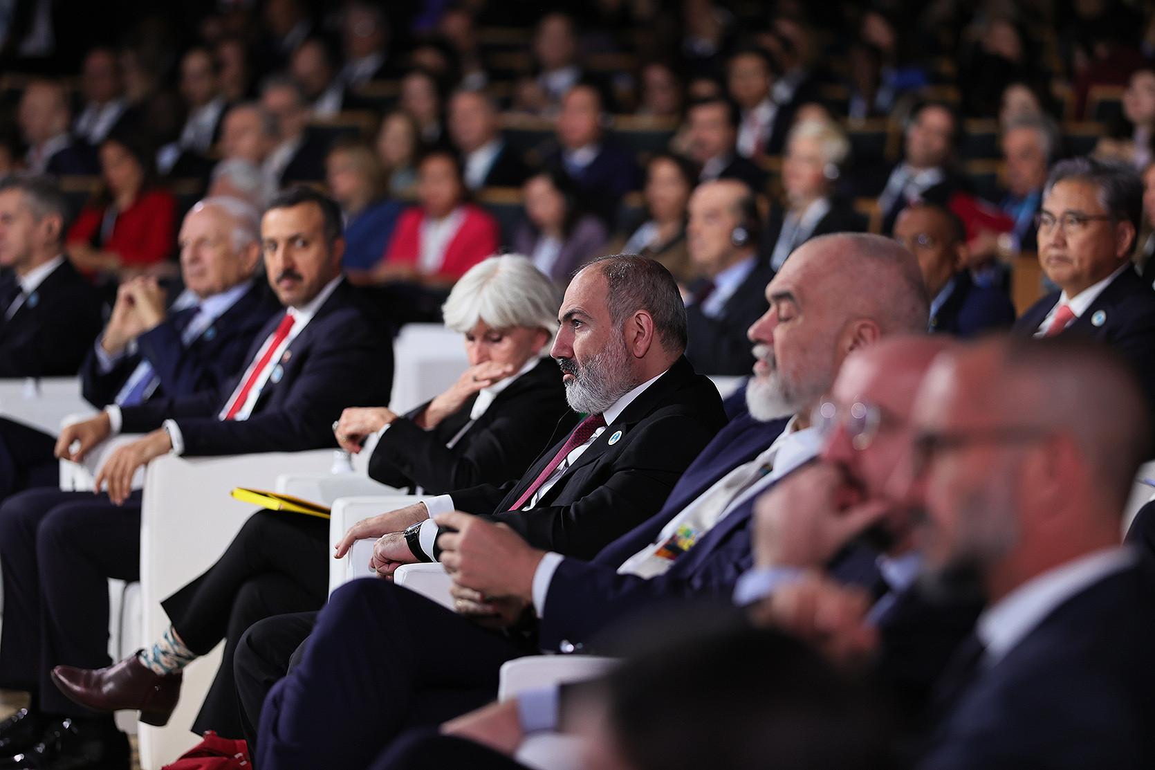 Премьер-министр Пашинян принял участие в церемонии открытия 6-го Парижского форума мира