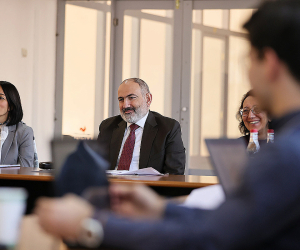 Վարչապետը աշակերտի հրավերով «Մխիթար Սեբաստացի» կրթահամալիրում ներկա է գտնվել սովորողների հետազոտական աշխատանքների պաշտպանությանը