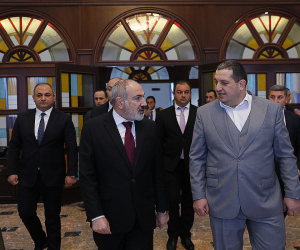 Pashinyan Attends Reopening of Hotel That Once Housed Coronavirus Patients