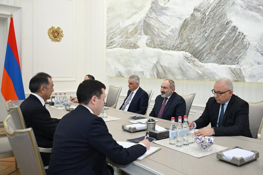 Премьер-министр Пашинян принял председателя Коллегии ЕЭК