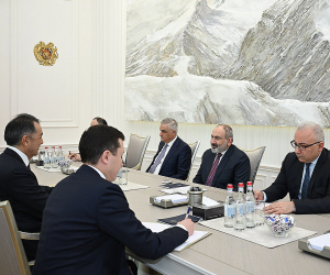 Премьер-министр Пашинян принял председателя Коллегии ЕЭК