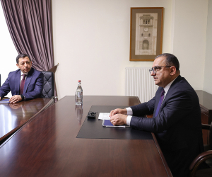 Տիգրան Խաչատրյանը Քաղաքաշինության կոմիտեի աշխատակազմին է ներկայացրել նորանշանակ նախագահ Եղիազար Վարդանյանին