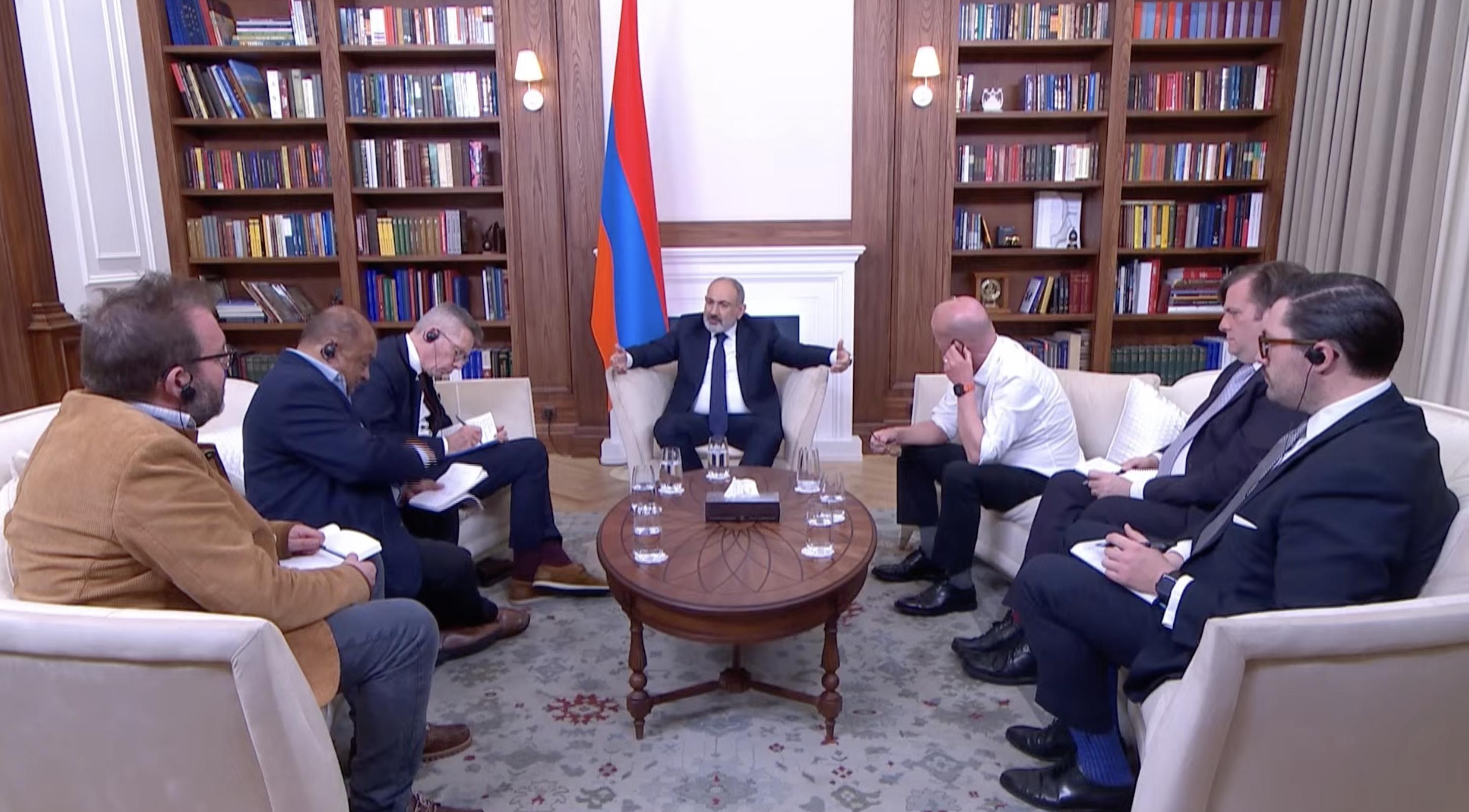 Return of Armenians to Artsakh Not Realistic Now, Pashinyan Tells British Media