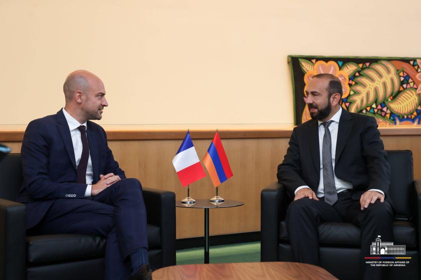 Armenian, French Foreign Ministers Discuss Bilateral Relations