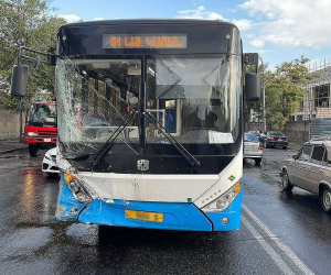 Վթար՝ երթուղայինի մասնակցությամբ․ կա տուժած