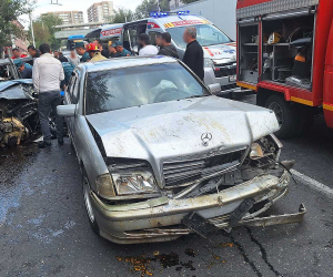 Սեբաստիայի փողոցում 4 մեքենա է բախվել. կան տուժածներ