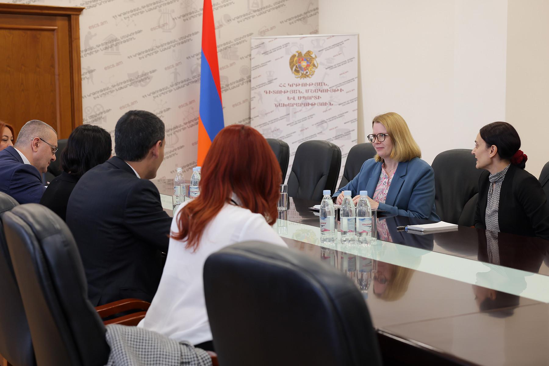 Ժաննա Անդրեասյանն ընդունել է ՀՀ-ում Գերմանիայի նորանշանակ դեսպան Կլաուդիա Բուշին