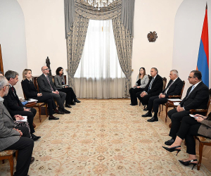 Փոխվարչապետերն ընդունել են Եվրոպական ներդրումային բանկի փոխնախագահին