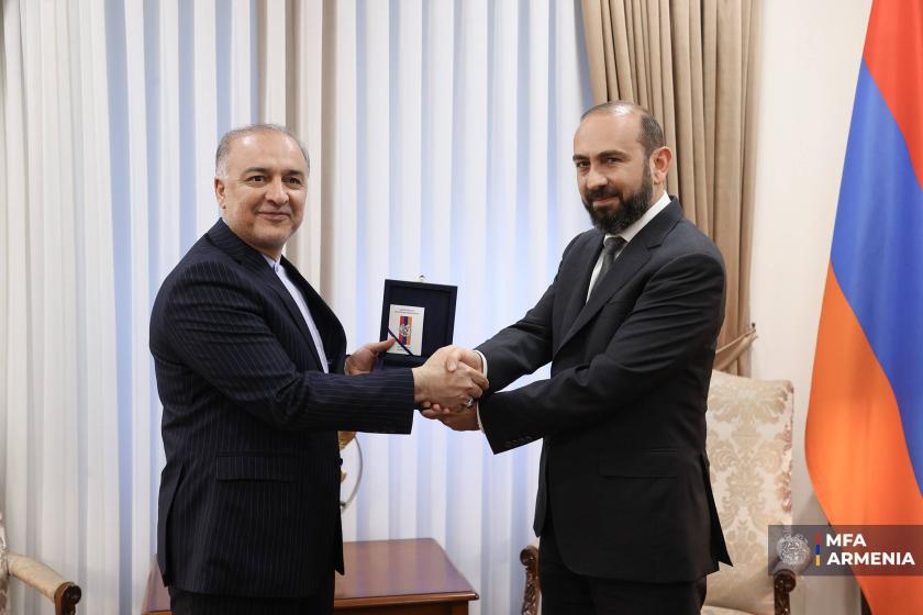 Armenian Foreign Minister Bids Farewell to Outgoing Iranian Ambassador