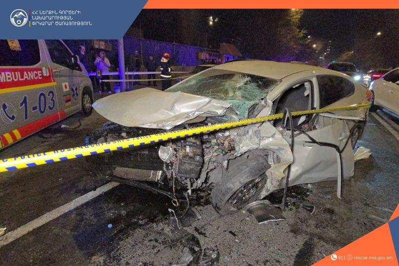 Պռոշյան փողոցում 7 մեքենա է բախվել. վարորդներից մեկը տեղում մահացել է