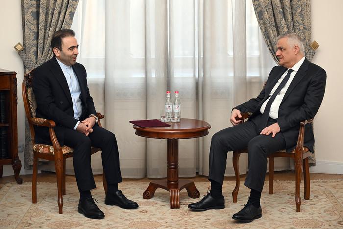 Armenian Deputy PM, Iran's New Ambassador Meet
