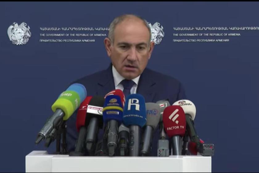 Վարչապետը պատասխանում է լրագրողների հարցերին