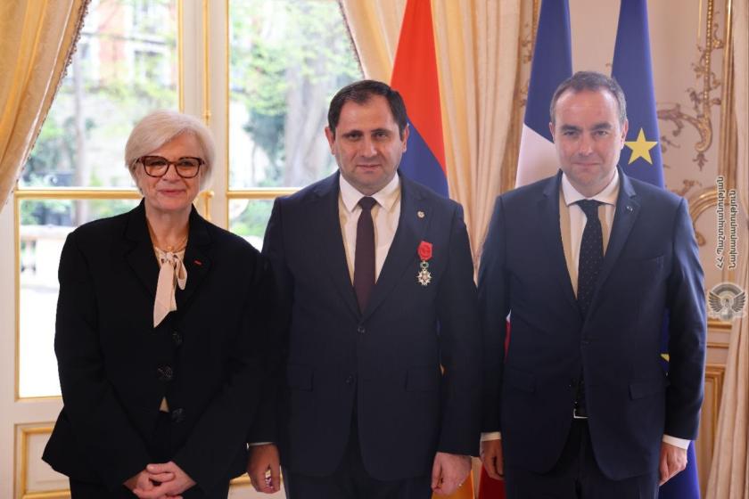 Սուրեն Պապիկյանին շնորհվել է Ֆրանսիայի Հանրապետության «Պատվո լեգեոն» շքանշանը