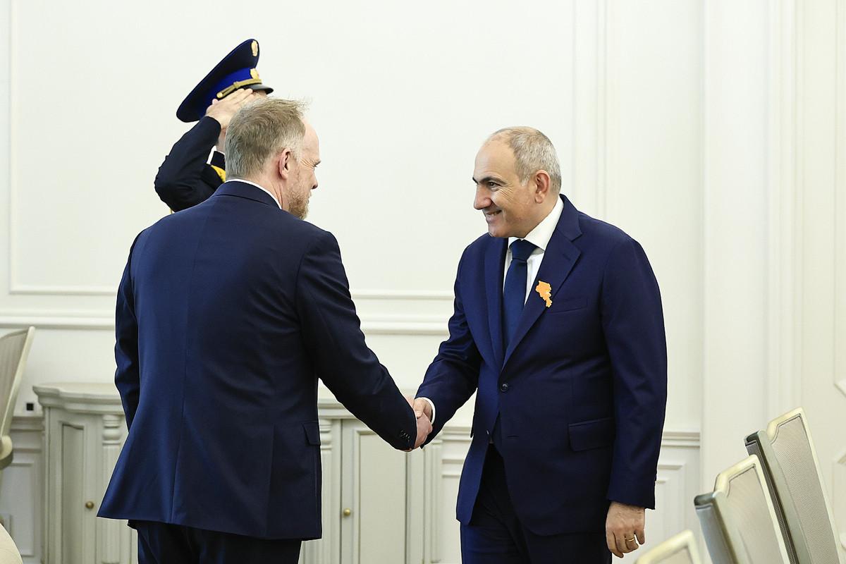 Վարչապետն ընդունել է ՆԱՏՕ-ի գլխավոր քարտուղարի հատուկ ներկայացուցչին