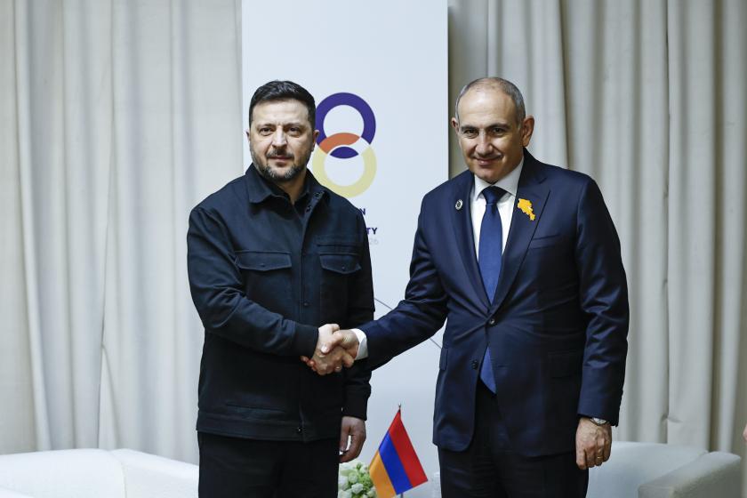 Pashinyan, Zelensky Discuss Expanding Cooperation
