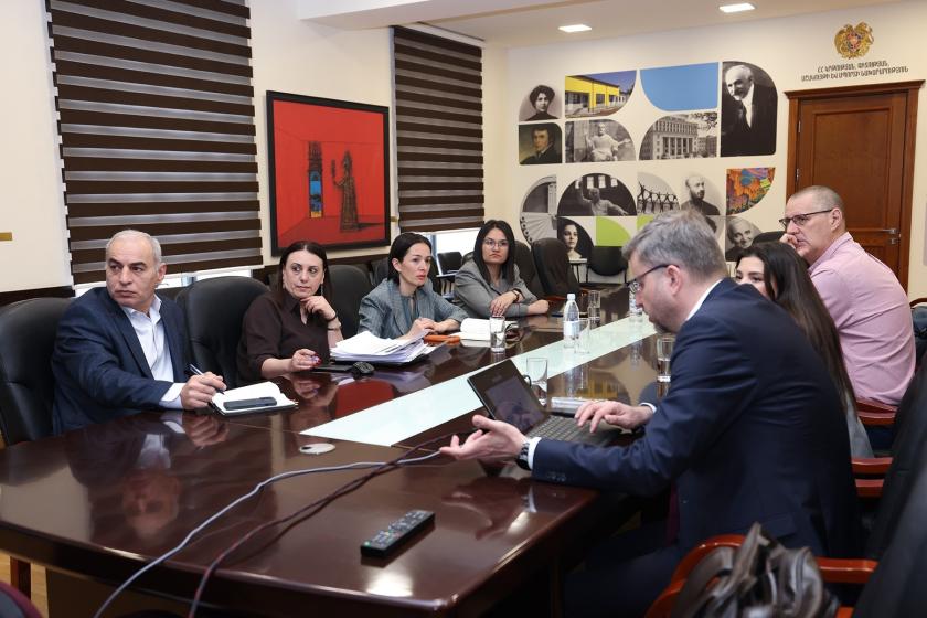 Քննարկվել են Իջևանի և Վանաձորի՝ UEFA-ի 4-րդ կատեգորիայի մարզադաշտերի կառուցման հարցերը