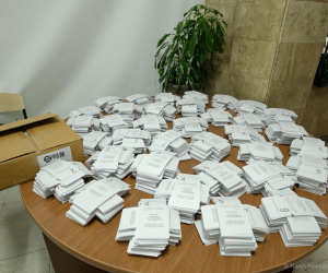 Middle-Aged Voters the Most Active in Armenia's June 7 Parliamentary Election