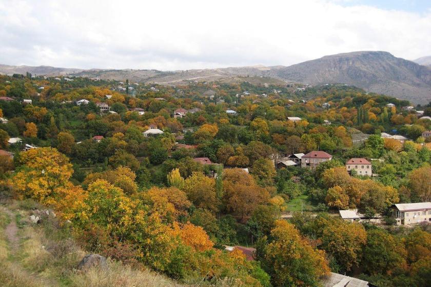 Քասախի նախկին ղեկավարը 28 հողամաս է օտարել, 6 անձ ձերբակալվել է. Քննչական կոմիտե