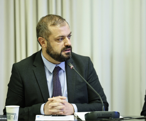 Արտահանման աջակցություն՝ թզի և դեղձի իրացման համար