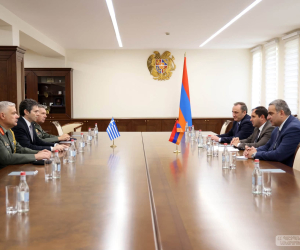 Սուրեն Պապիկյանն ընդունել է Հայաստանում Հունաստանի դեսպանին