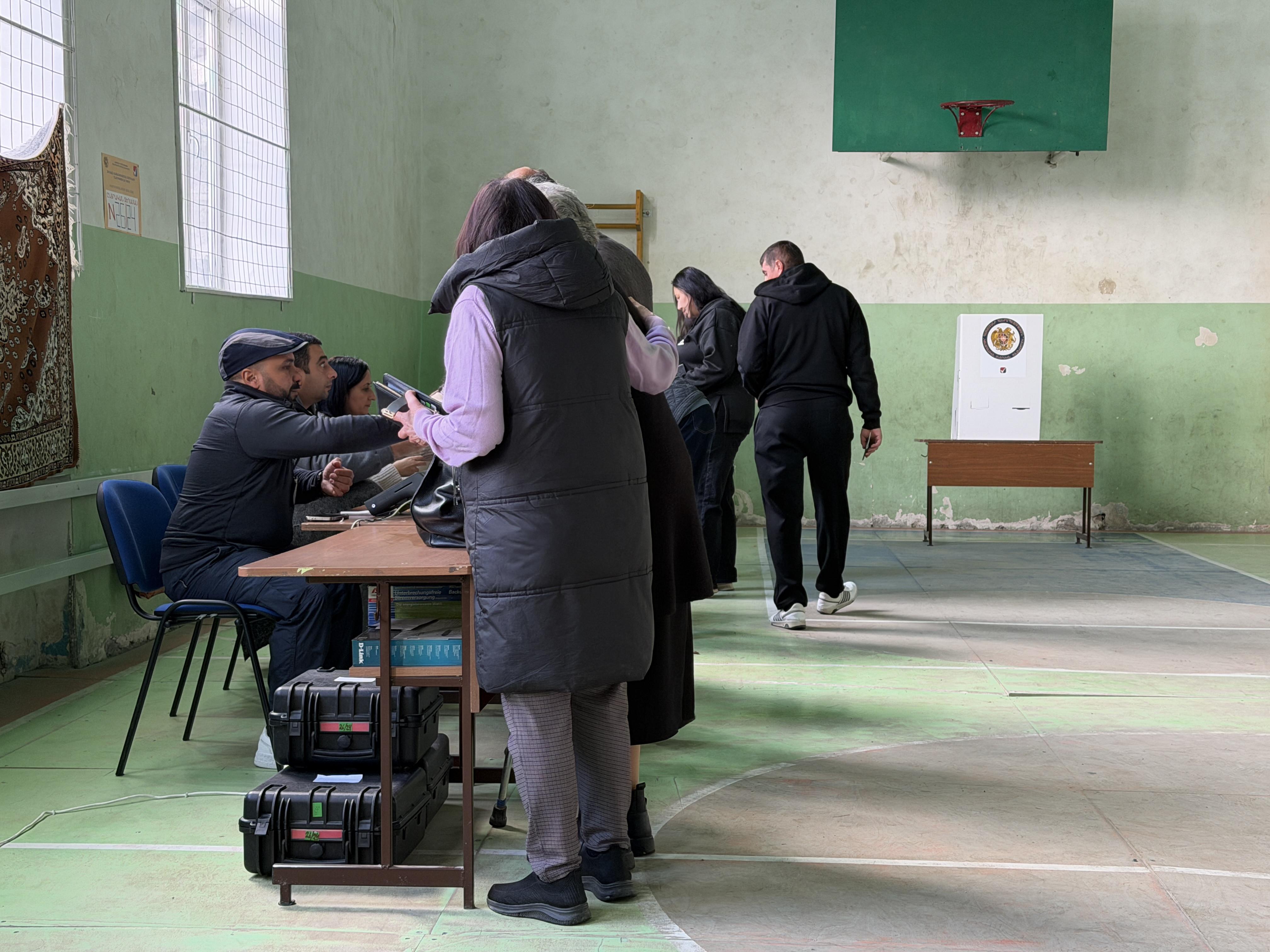 Հրազդանի ընտրատեղամասերում ցուրտ է