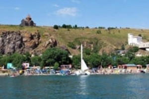 52-ամյա Արմենակը խեղդվել է Սեւանում, իսկ 35-ամյա Ալեքսանը` թունավորվել օձի խայթոցից