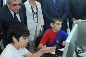 Սերժ Սարգսյանն այցելել է Թումո ստեղծարար տեխնոլոգիաների կենտրոն