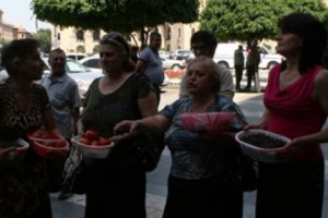"Если мы работаем на улице, это не значит, что мы уличные"