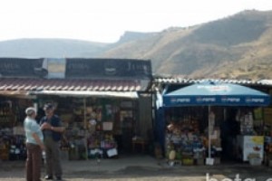 Բացահայտ հափշտակում՝ Աղավնաձորի շուկայից