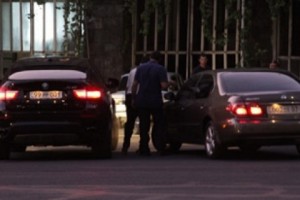 Ավտովթար հրշեջ ծառայության դիմաց