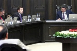 Система гильотины: госаппарат будет сокращен