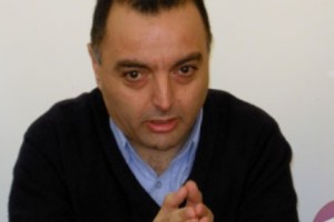 Ինչո՞ւ է Սևակ Արծրունին անհանգստանում Մաշտոցի 33Ա  հասցեում գտնվող բարձրահարկ շենքի համար