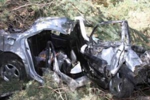 «Մերսեդեսը» մոտ 200 մ գլորվել է ձորը. վարորդը ողջ է, ուղեւորները՝ ոչ