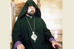 Епископ Аракел Карамян проклял журналистку “Hetq”-а