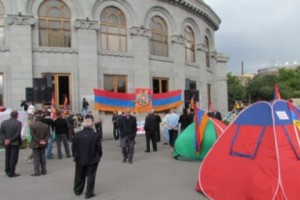 Շուրջօրյա նստացույց. հանրահավաքի ամփոփիչ բանաձևը