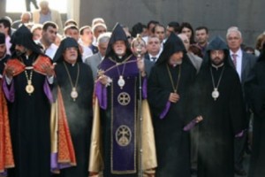 «Արամ կաթողիկոսը փոխե՞լ է իր ռազմավարությունը»