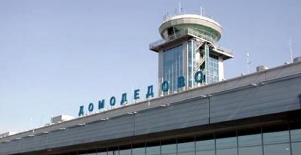 Скандал в “Домодедово”: россиянина сняли с рейса азербайджанской авиакомпании из-за армянской фамилии